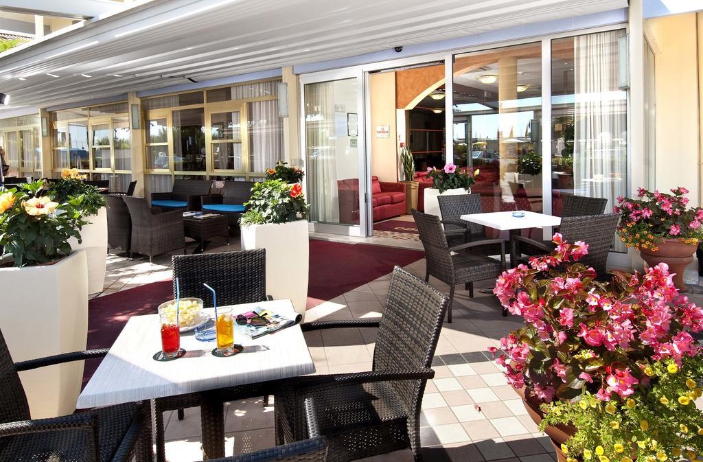 Hotel Odeon 3*